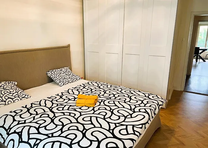 3 Old Town Huge Flat - Munster *